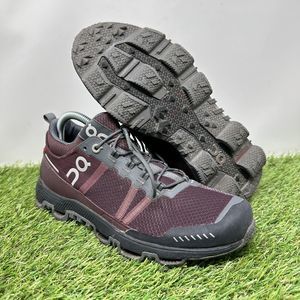 On Cloud Cloudventure Midtop Trail Hiking Running Shoes Womens Size W8